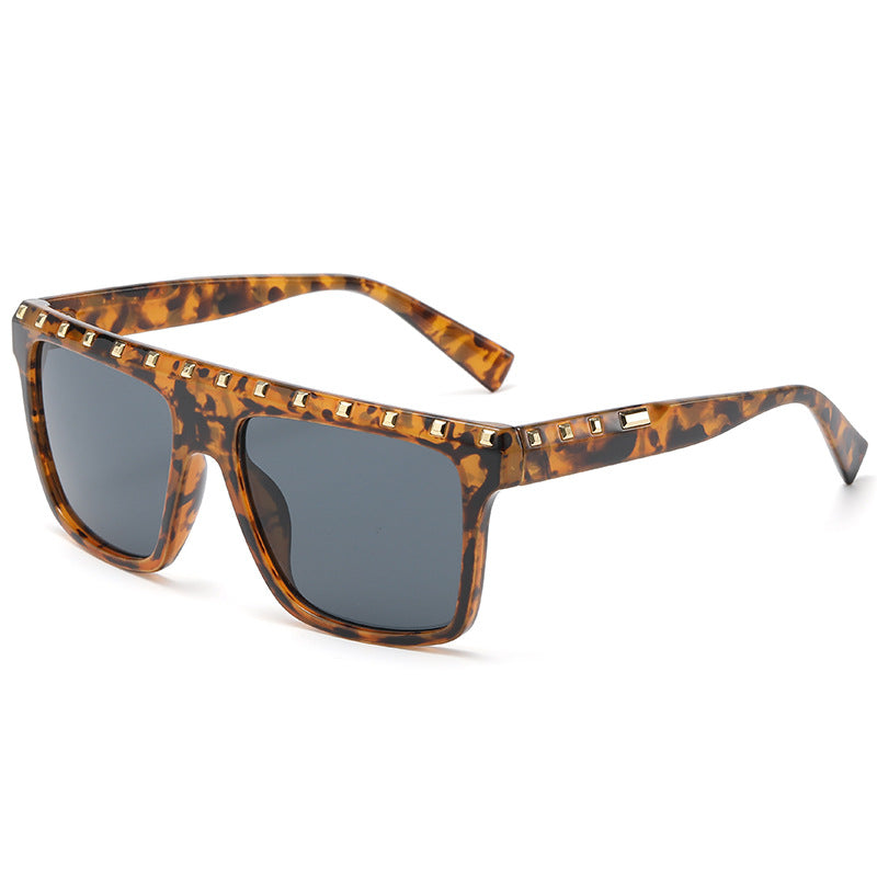 Wholesale PC Personalized Rivet Sunglasses for Men and Women